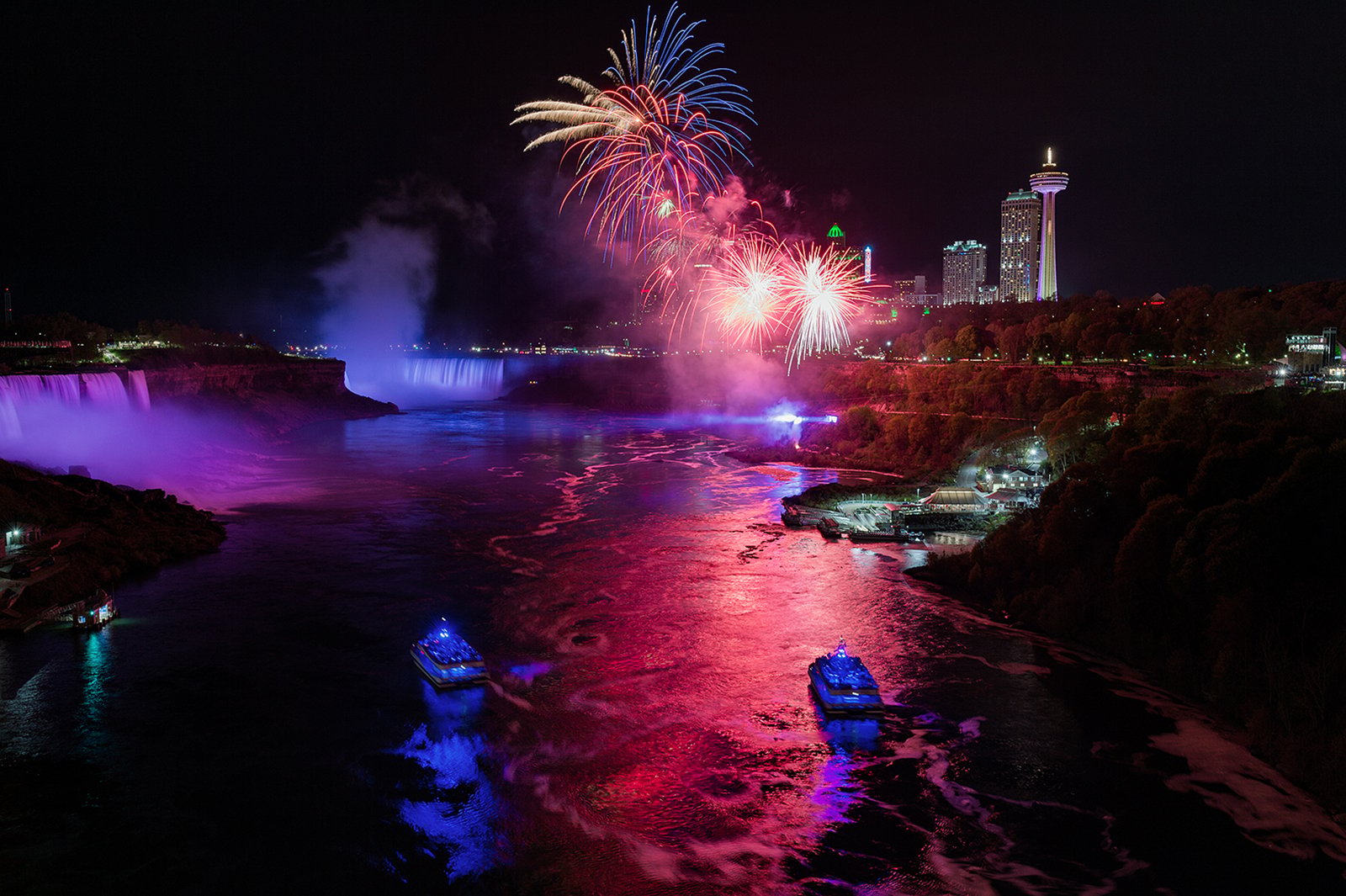 Niagara Falls Events Calendar 2026: Fireworks, Illumination and Festivals