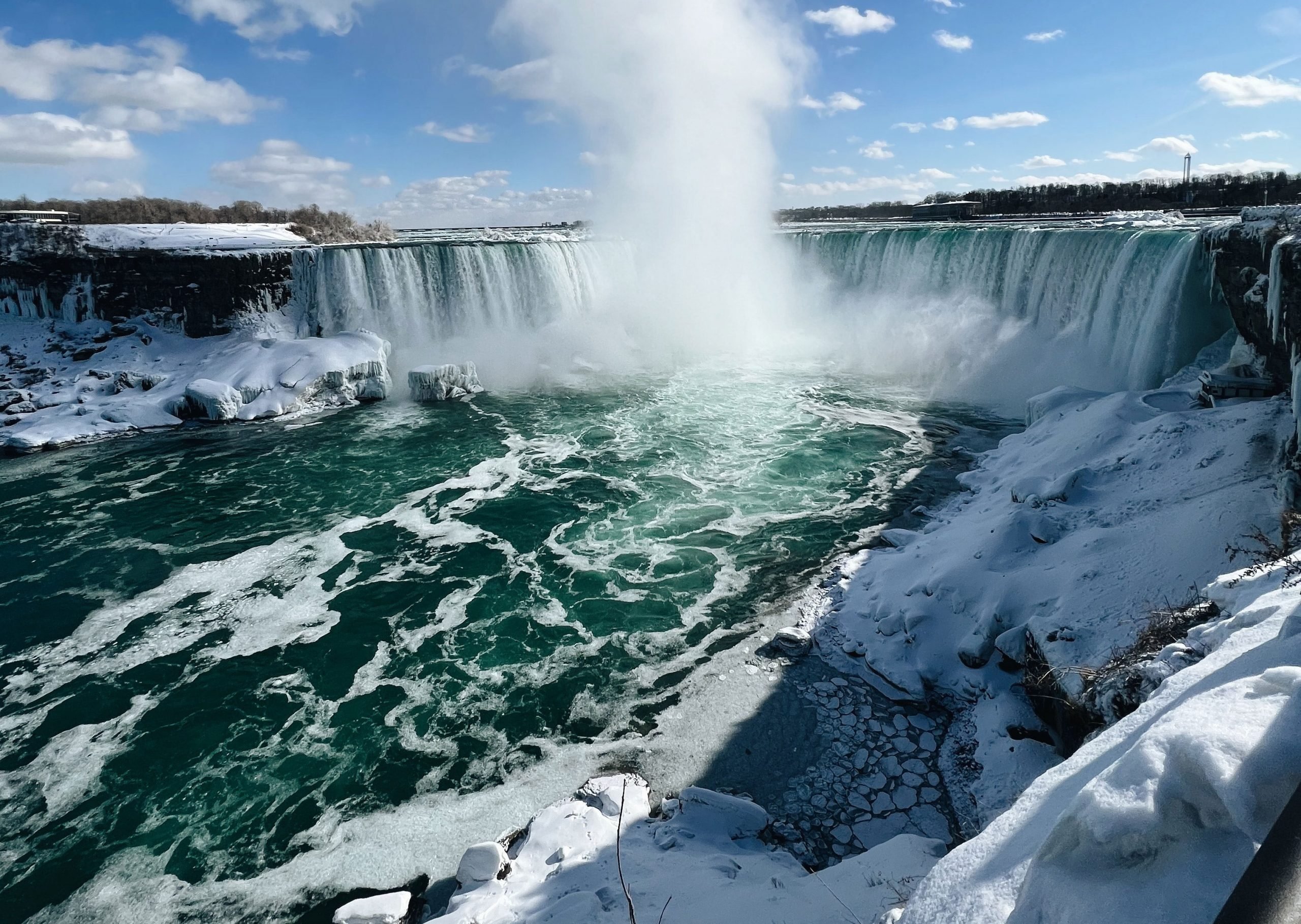 Does Niagara Falls Freeze? What Winter at the Falls Really Looks Like