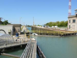 Lock 7 Viewing Complex