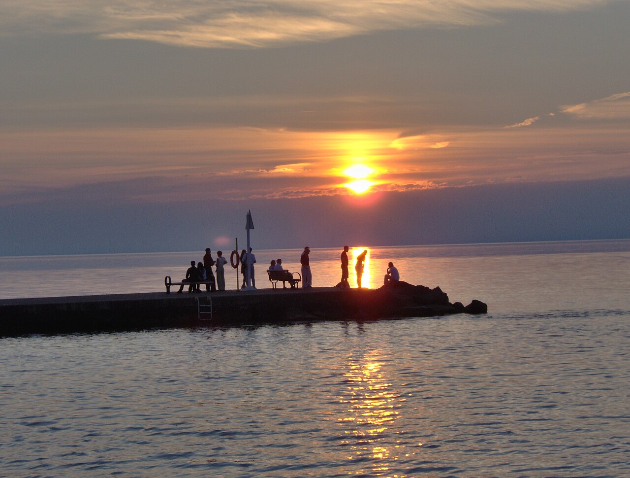 Port Dalhousie Piers & Lighthouses