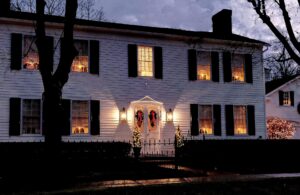 The Woodruff-Rigby house, an early-19th-century heritage home built c. 1815, on York Road in the village of St. Davids, Niagara-on-the-Lake, Ontario.