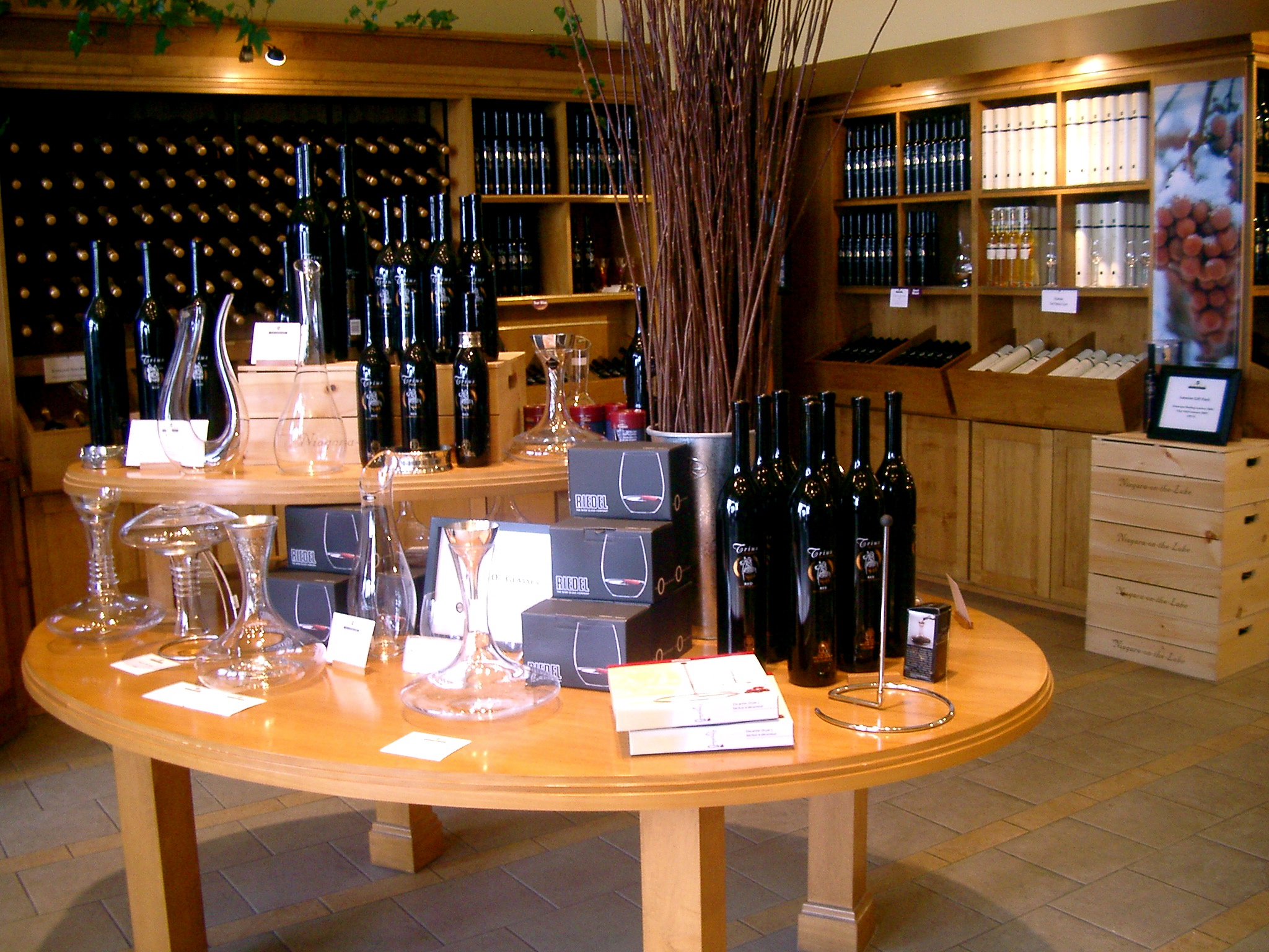 Trius Sparkling Presents: Party in the Vineyard