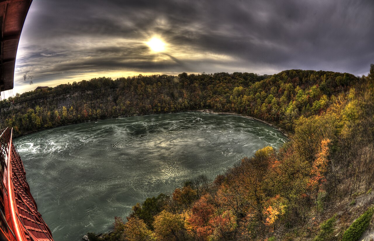 Whirlpool Golf Course
